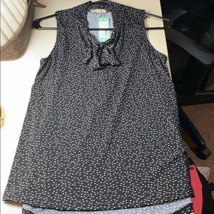 Polka dot top black and white